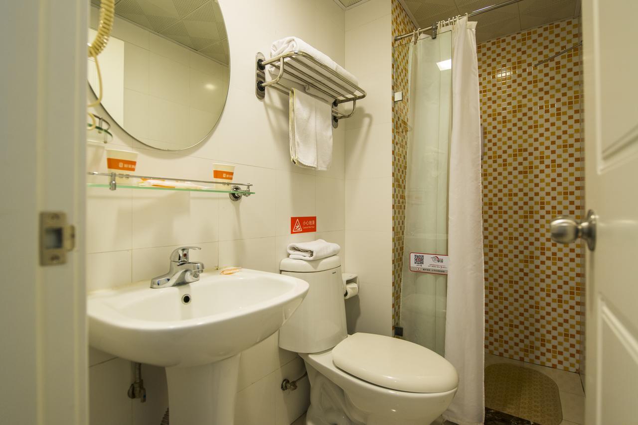 Home Inn Tianjin Weijin Road Tianjin University Buitenkant foto
